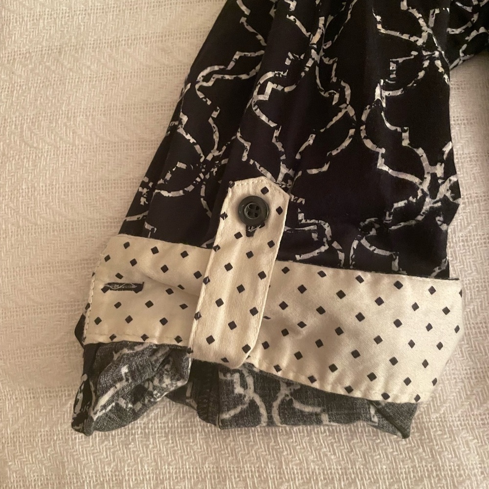 Women’s Catherines Black&White Geometric Button Down Blouse 97% Cotton, Plus 3X - Picture 6 of 9